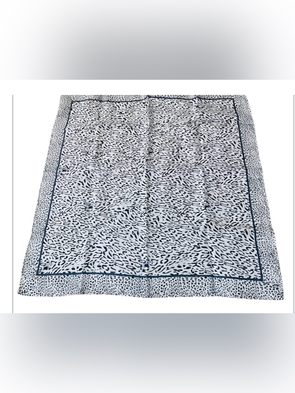 Codello 100% silk scarf